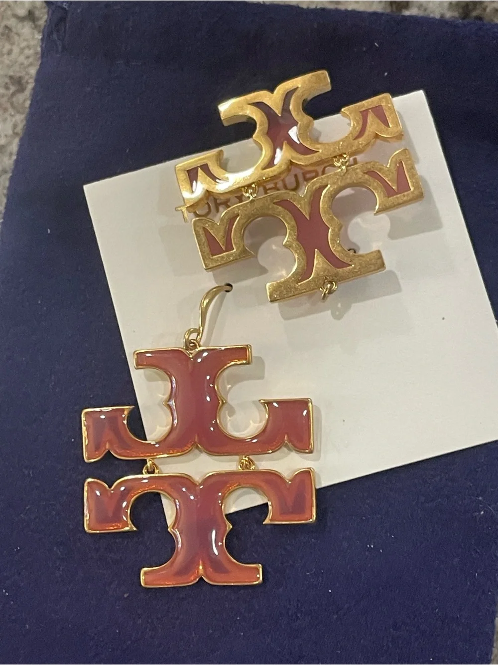 NWT~TORY BURCH~Transparent Logo Drop Earrings, Pink Blush/Rolled Gold